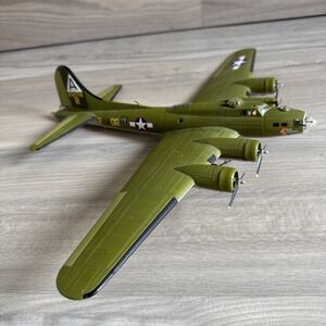 Corgi AA99126, 1:72 B-17E Flying Fortress, 8th USAAF, "Miss Minookie" Damage